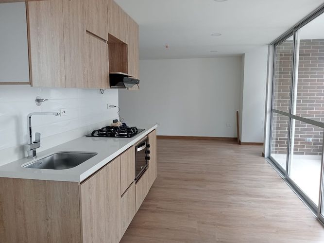 Apartamento en venta en Loma Del Chocho, Envigado · foto 3 de 10