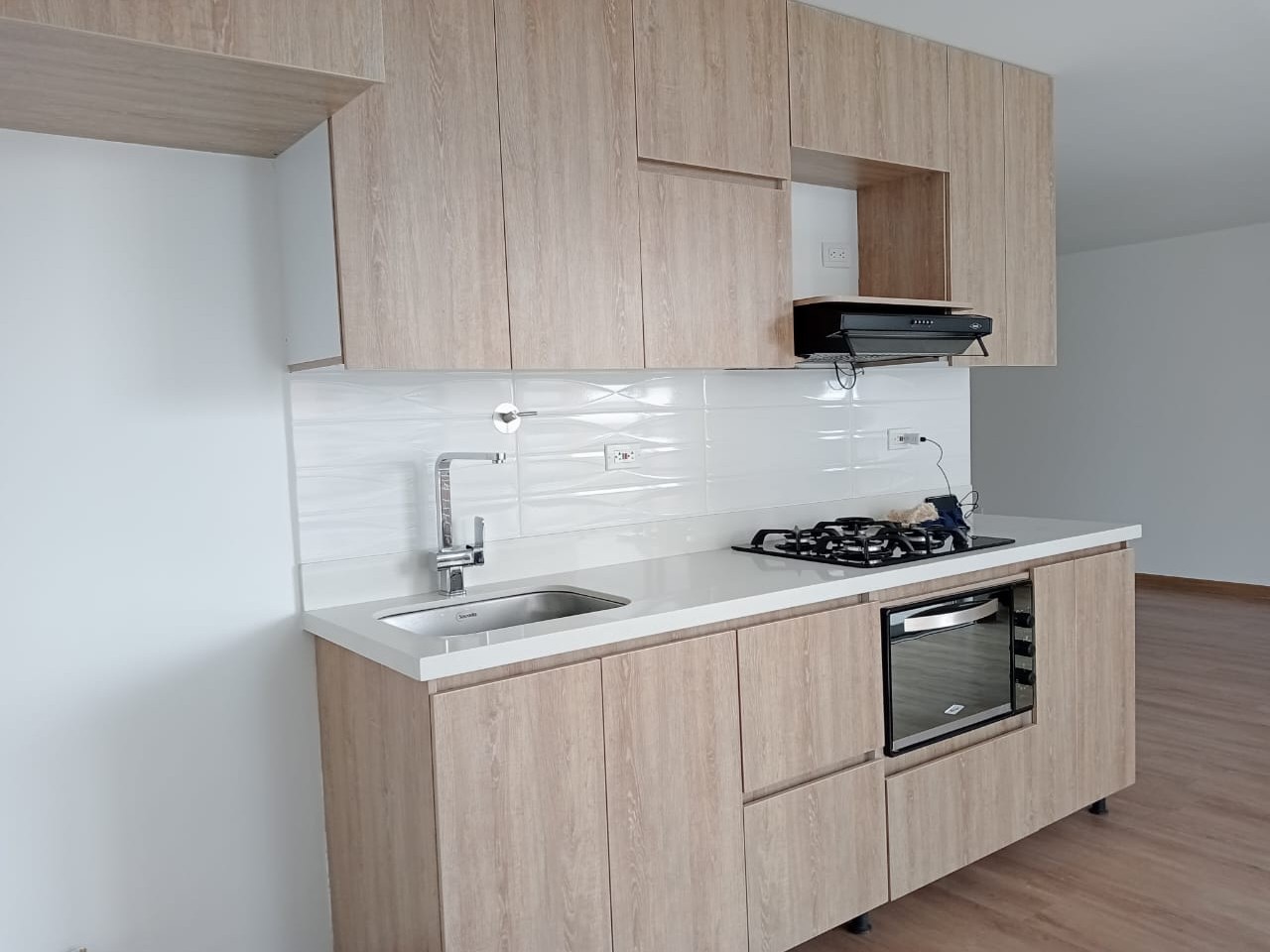 Apartamento en venta en Loma Del Chocho, Envigado · foto 4 de 10