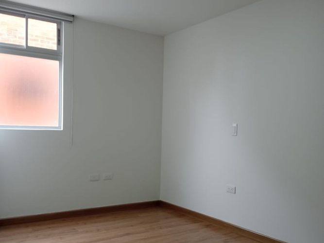 Apartamento en venta en Loma Del Chocho, Envigado · foto 5 de 10