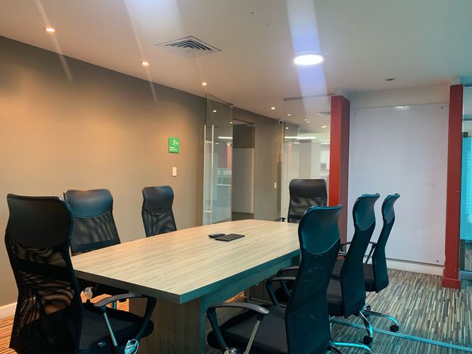 Oficina en arriendo en El Poblado, Medellín, 255 m² · foto 3 de 13