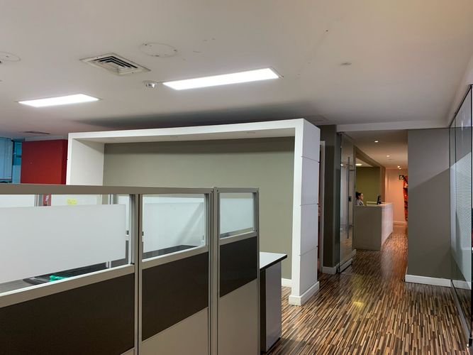 Oficina en arriendo en El Poblado, Medellín, 255 m² · foto 5 de 13