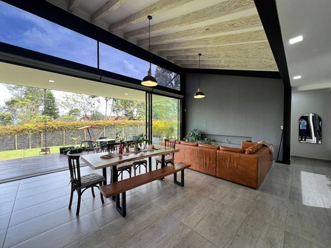 Finca en venta en El Carmen De Viboral, El Carmen de Viboral, 270 m² · foto 2 de 21