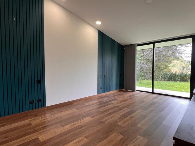 Casa de 3 alcobas en venta en La Mosquita, Guarne, 360 m² · foto 3 de 20