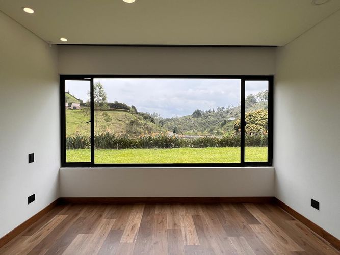 Casa de 3 alcobas en venta en La Mosquita, Guarne, 360 m² · foto 8 de 20