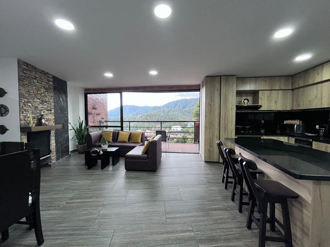 Casa de 7 alcobas en venta en Colina Campestre, Envigado, 477 m² · foto 4 de 20