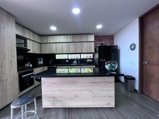 Casa de 7 alcobas en venta en Colina Campestre, Envigado, 477 m² · foto 6 de 20