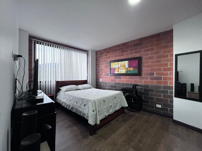 Casa de 7 alcobas en venta en Colina Campestre, Envigado, 477 m² · foto 10 de 20