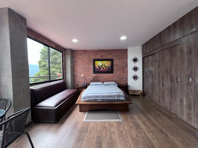 Casa de 7 alcobas en venta en Colina Campestre, Envigado, 477 m² · foto 15 de 20