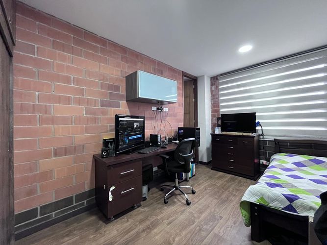 Casa de 7 alcobas en venta en Colina Campestre, Envigado, 477 m² · foto 17 de 20