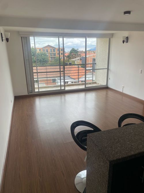 Apartamento de 3 alcobas en venta en Cr. Reservado Nogales De Cajica, Cajicá, 70 m² · foto 2 de 16