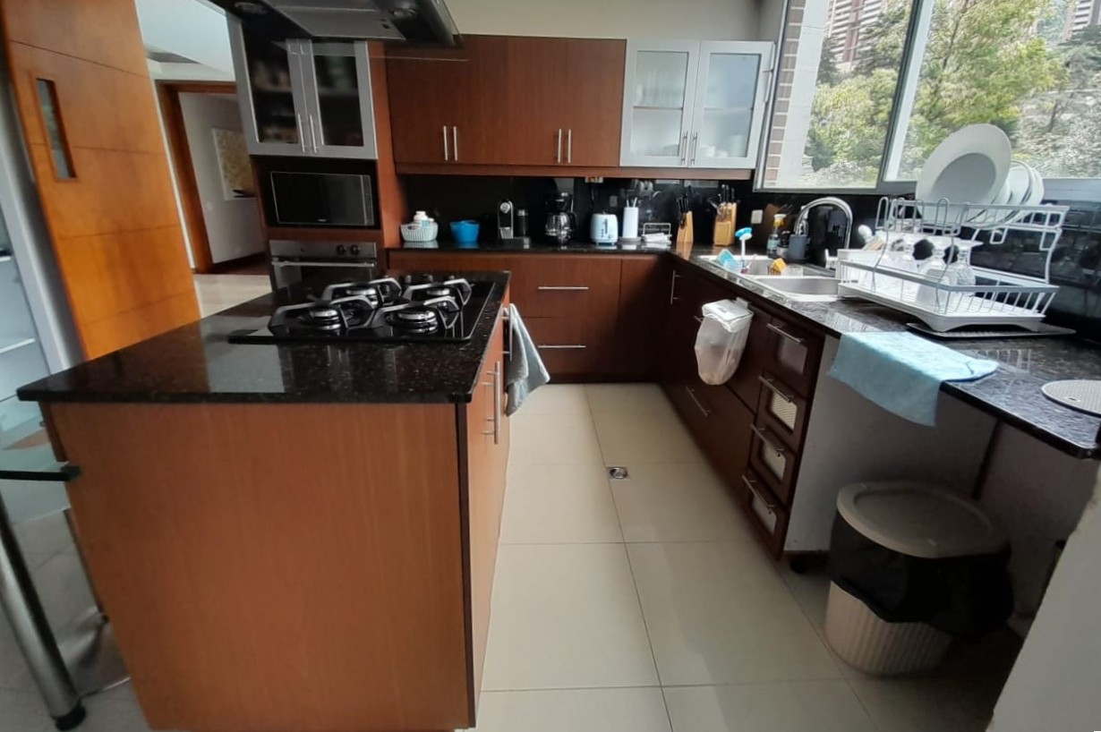 Apartamento en arriendo en El Poblado, Medellín · foto 4 de 10