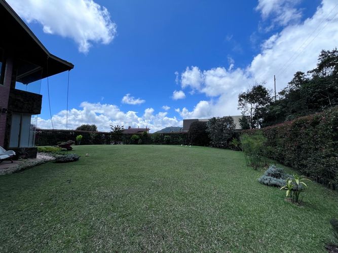 Casa de 3 alcobas en arriendo en Carrizales, Envigado, 260 m² · foto 18 de 19