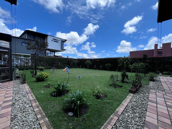 Casa de 3 alcobas en arriendo en Carrizales, Envigado, 260 m² · foto 19 de 19