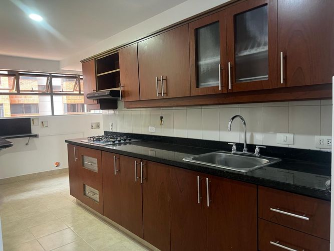 Apartamento de 3 alcobas en arriendo en Santa María De Los Ángeles, Medellín, 136 m² · foto 8 de 18