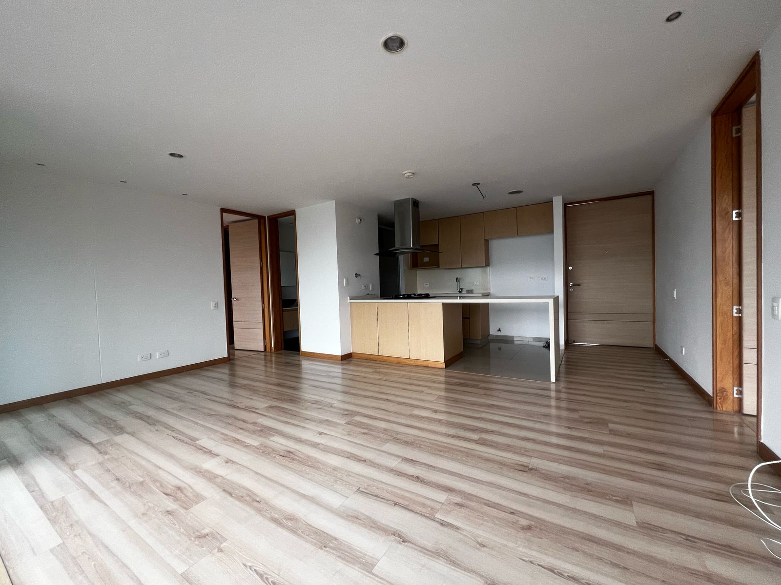 Apartamento en arriendo en Loma Benedictinos, Envigado · foto 3 de 17