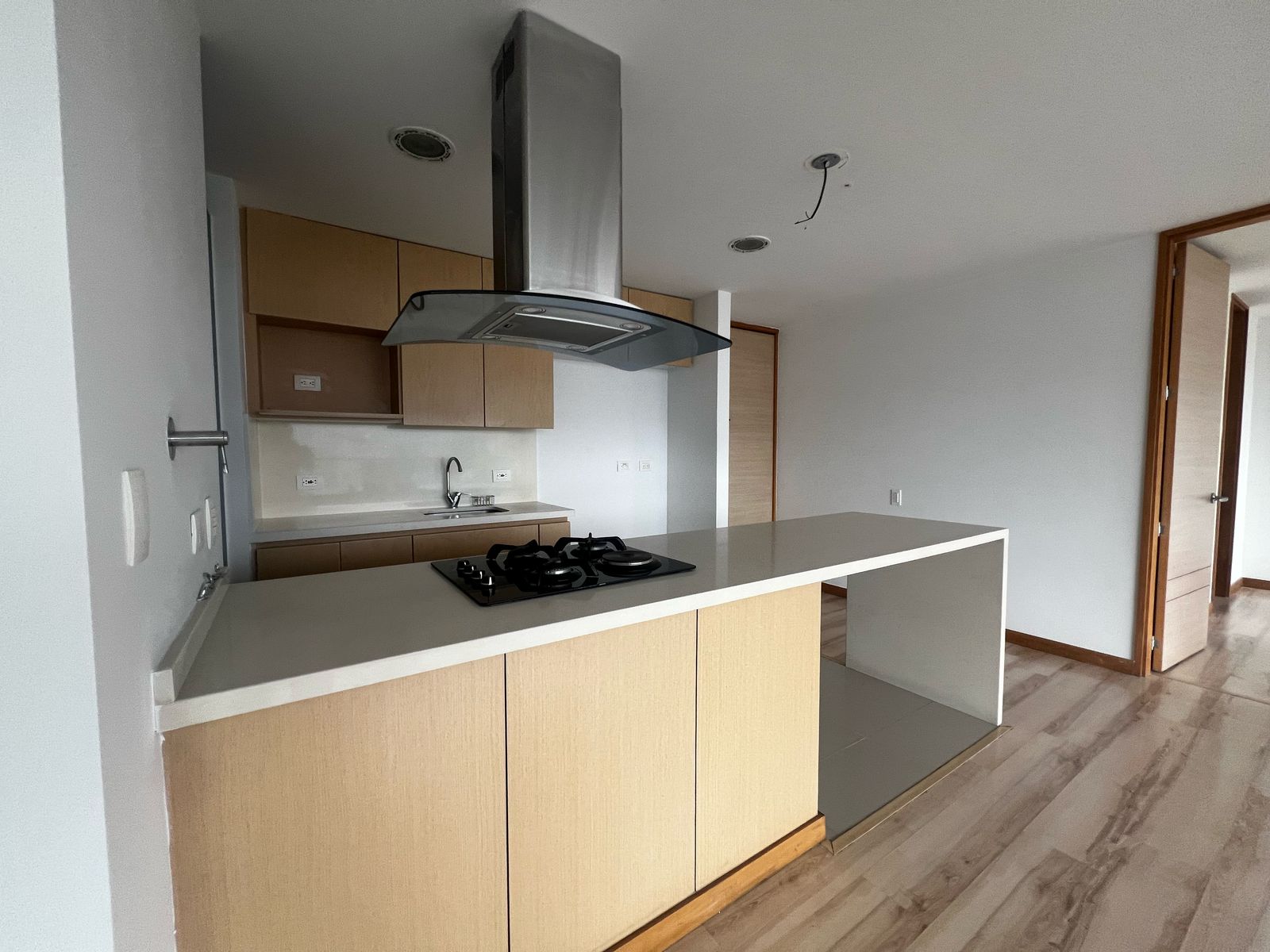 Apartamento en arriendo en Loma Benedictinos, Envigado · foto 7 de 17