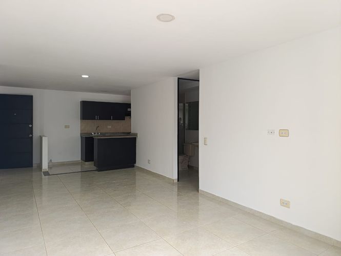 Apartamento de 3 alcobas en arriendo en El Poblado, Medellín, 83 m² · foto 5 de 19