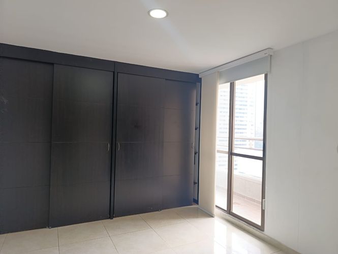 Apartamento de 3 alcobas en arriendo en El Poblado, Medellín, 83 m² · foto 12 de 19