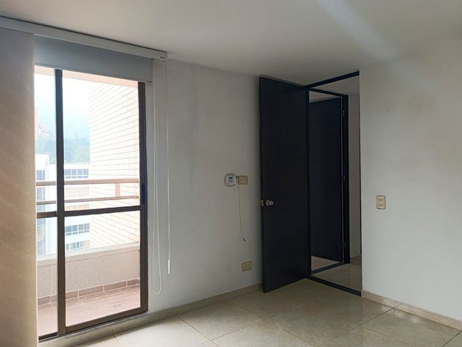 Apartamento de 3 alcobas en arriendo en El Poblado, Medellín, 83 m² · foto 16 de 19