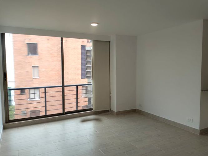 Apartamento de 1 alcoba en arriendo en El Poblado, Medellín, 62 m² · foto 2 de 11