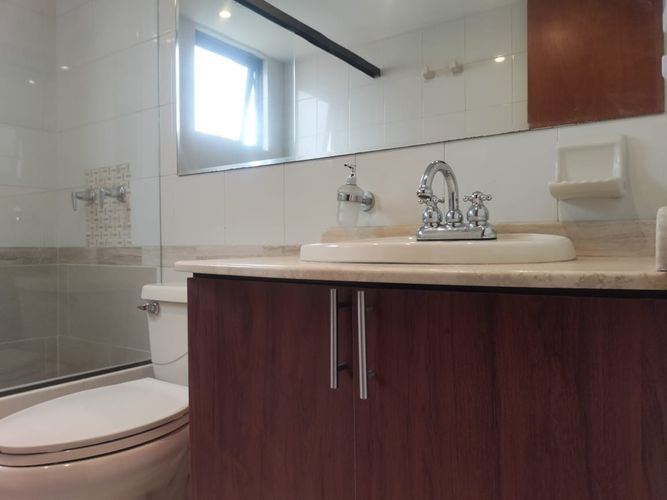 Apartamento de 1 alcoba en arriendo en El Poblado, Medellín, 62 m² · foto 5 de 11