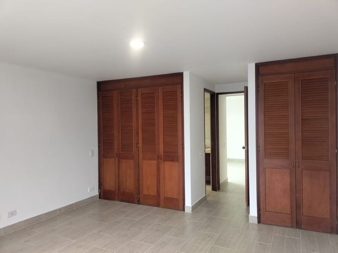 Apartamento de 1 alcoba en arriendo en El Poblado, Medellín, 62 m² · foto 10 de 11