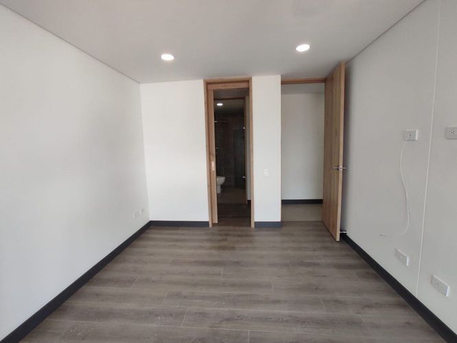 Apartamento de 2 alcobas en venta en Belén, Medellín, 109 m² · foto 8 de 13