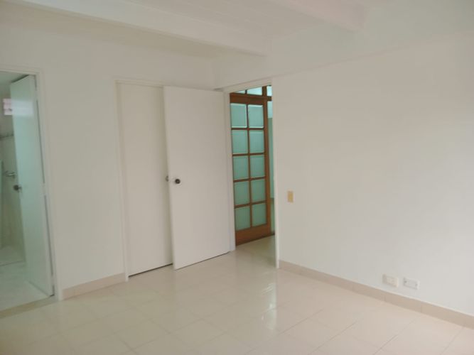 Apartamento de 3 alcobas en venta en Montessori, Envigado, 110 m² · foto 12 de 17