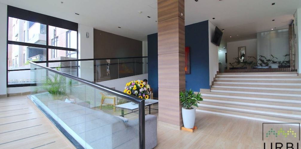 Apartamento de 3 alcobas en venta en Cantalejo, Bogotá, 163 m² · foto 2 de 24