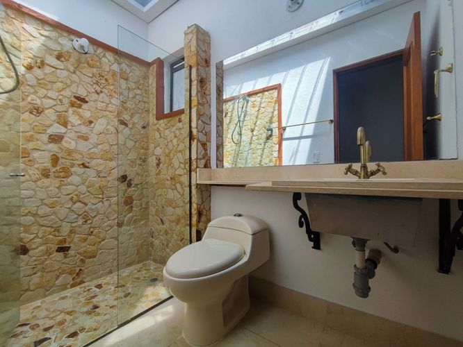 Casa de 6 alcobas en venta en Loma De La Doctora, Sabaneta, 350 m² · foto 21 de 24