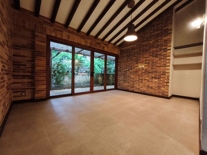 Casa de 4 alcobas en venta en Camino Verde, Envigado, 270 m² · foto 3 de 24