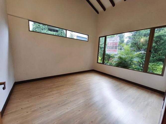 Casa de 4 alcobas en venta en Camino Verde, Envigado, 270 m² · foto 9 de 24