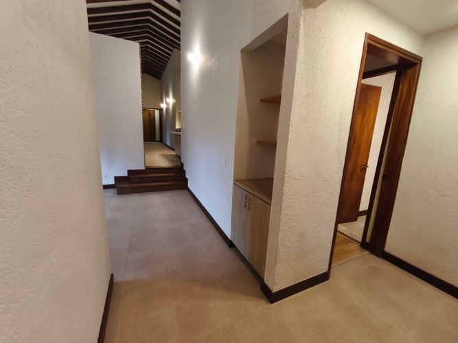 Casa de 4 alcobas en venta en Camino Verde, Envigado, 270 m² · foto 11 de 24