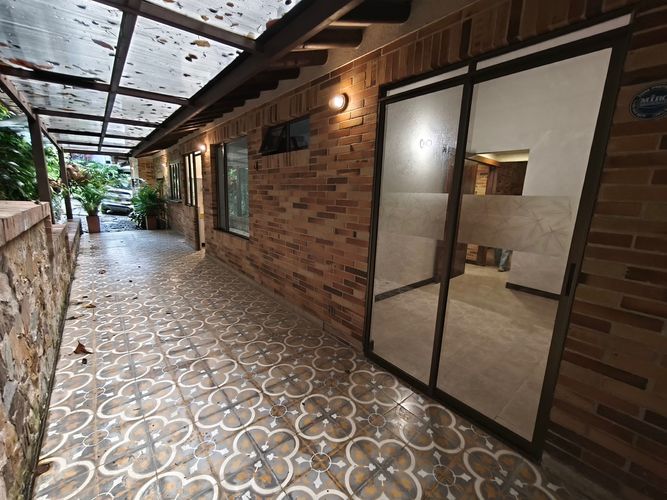 Casa de 4 alcobas en venta en Camino Verde, Envigado, 270 m² · foto 22 de 24
