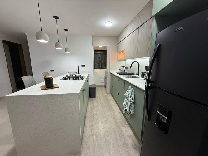 Apartamento de 2 alcobas en arriendo en El Poblado, Medellín, 65 m² · foto 4 de 14