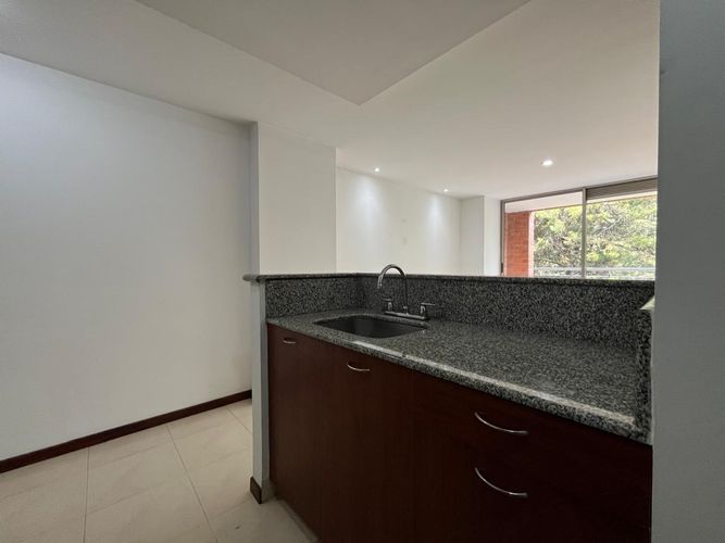 Apartamento de 1 alcoba en arriendo en El Poblado, Medellín, 58 m² · foto 5 de 13