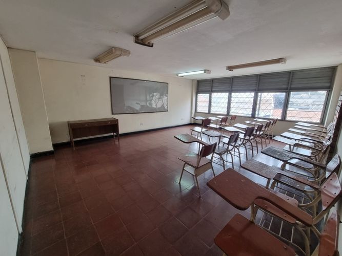 Edificio en venta en San Nicolas, Cali, 1800 m² · foto 23 de 24