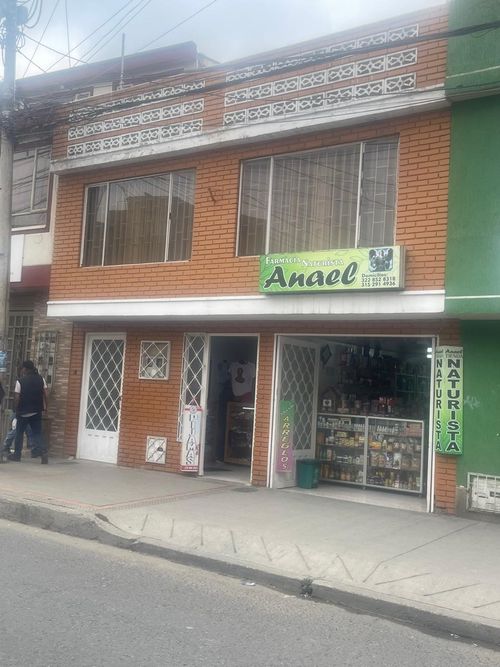 Casa de 7 alcobas en venta en Centro, Funza, 230 m² · foto 3 de 23