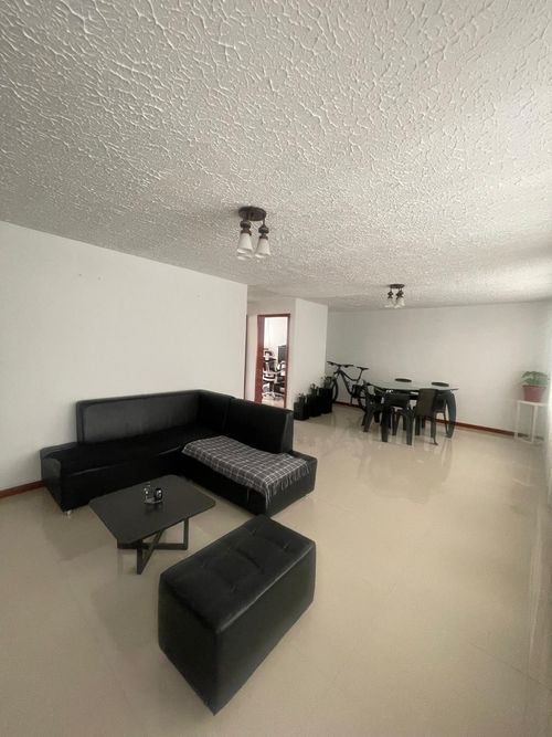 Casa de 7 alcobas en venta en Centro, Funza, 230 m² · foto 4 de 23