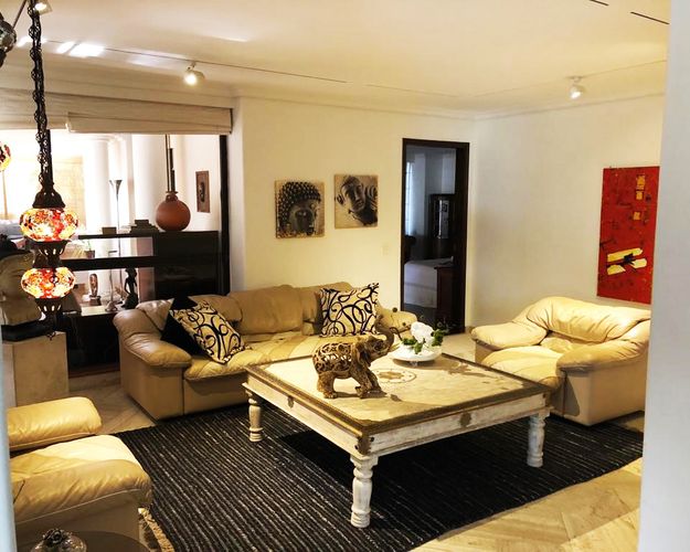 Apartamento de 3 alcobas en venta en El Poblado, Medellín, 587 m² · foto 5 de 15