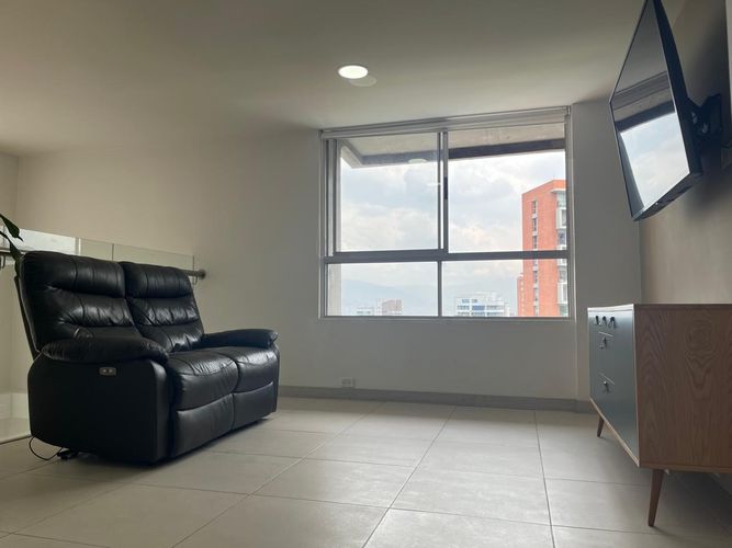 Apartamento de 3 alcobas en venta en El Poblado, Medellín, 118 m² · foto 3 de 19