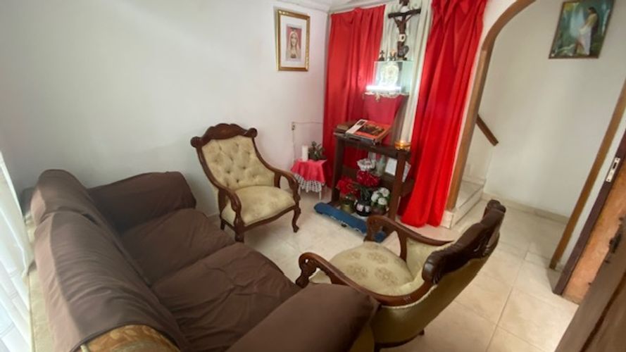 Casa de 5 alcobas en venta en Fatima, Floridablanca, 110 m² · foto 11 de 24