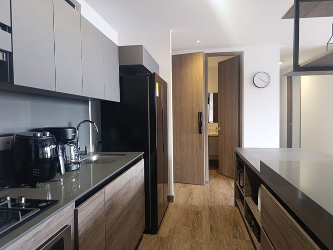 Apartamento de 2 alcobas en arriendo en El Poblado, Medellín, 103 m² · foto 7 de 19