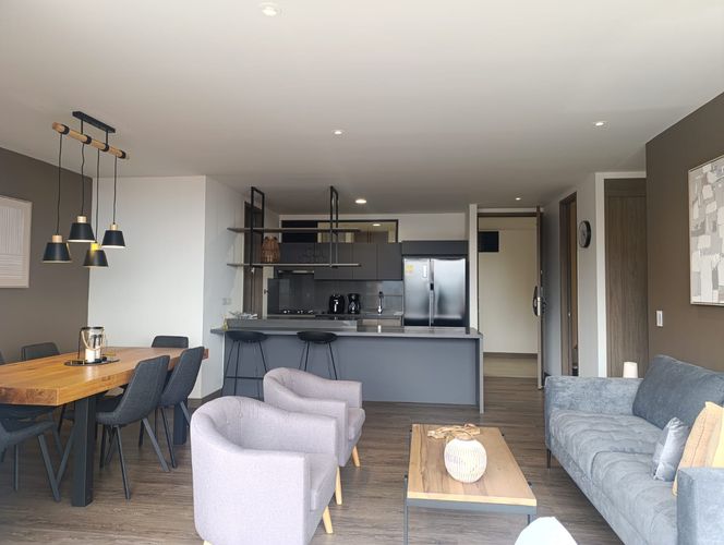 Apartamento de 2 alcobas en arriendo en El Poblado, Medellín, 103 m² · foto 12 de 19