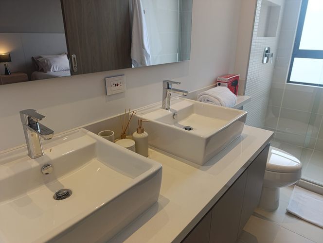 Apartamento de 2 alcobas en arriendo en El Poblado, Medellín, 103 m² · foto 16 de 19