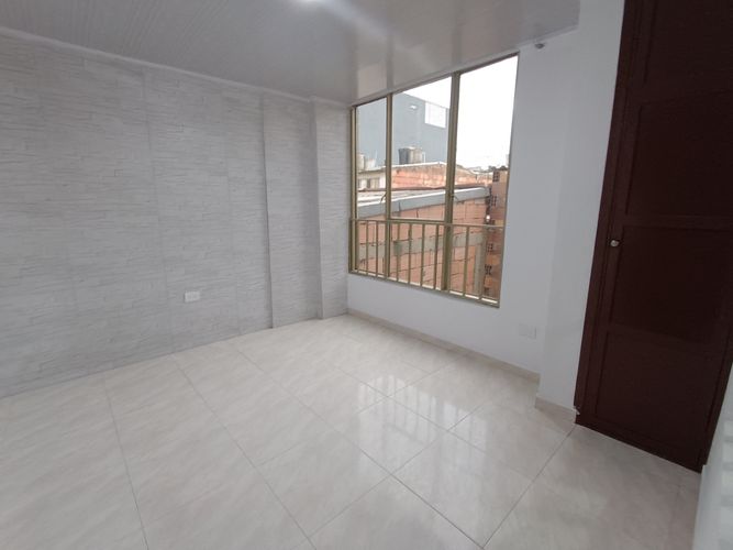 Apartamento de 4 alcobas en venta en Barcelona, Bogotá, 162 m² · foto 10 de 16