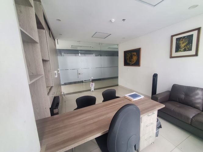 Oficina en arriendo en Pinares, Pereira, 20 m² · foto 2 de 3