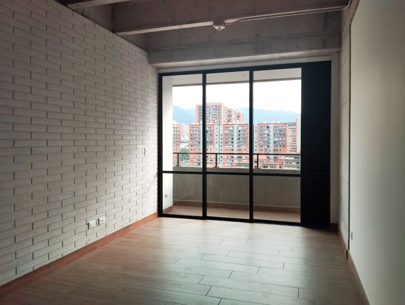 Apartamento en arriendo en El Poblado, Medellín · foto 5 de 13