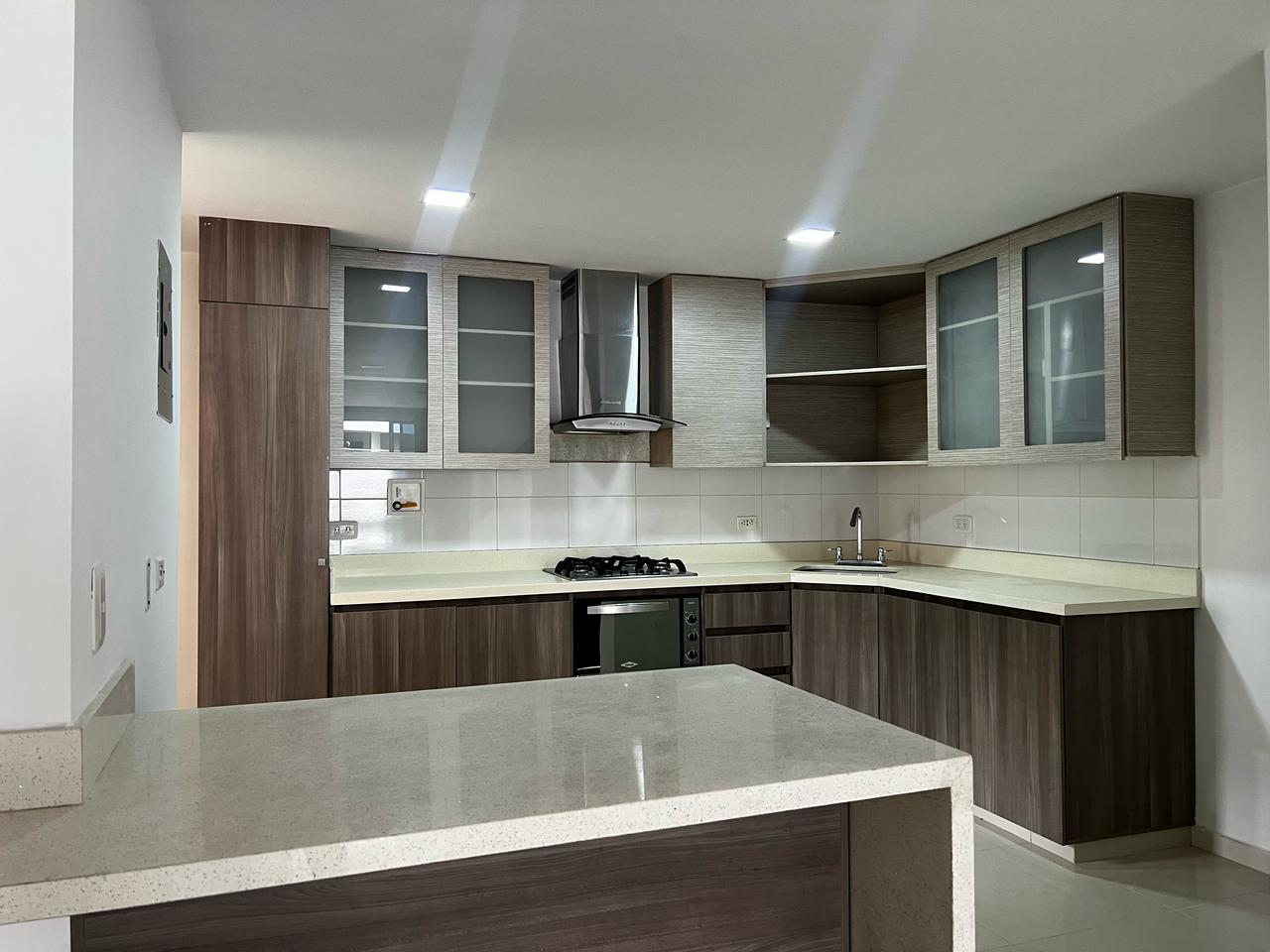 Apartamento en venta en Loma Del Chocho, Envigado · foto 4 de 17