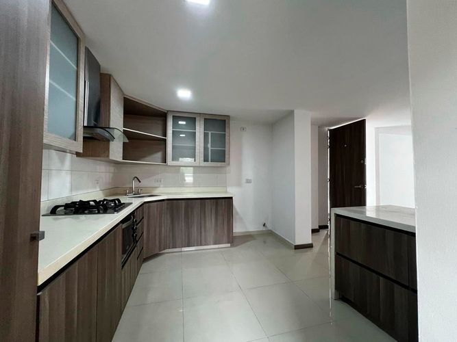 Apartamento en venta en Loma Del Chocho, Envigado · foto 5 de 17